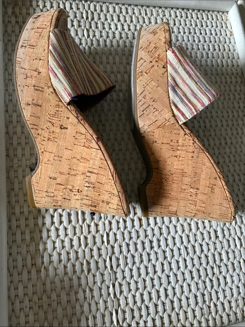 SZ 8 STEVE MADDEN STRIPe METALLIC FABRIC STRAP CORK SURG WEDGE Y2k boho chic